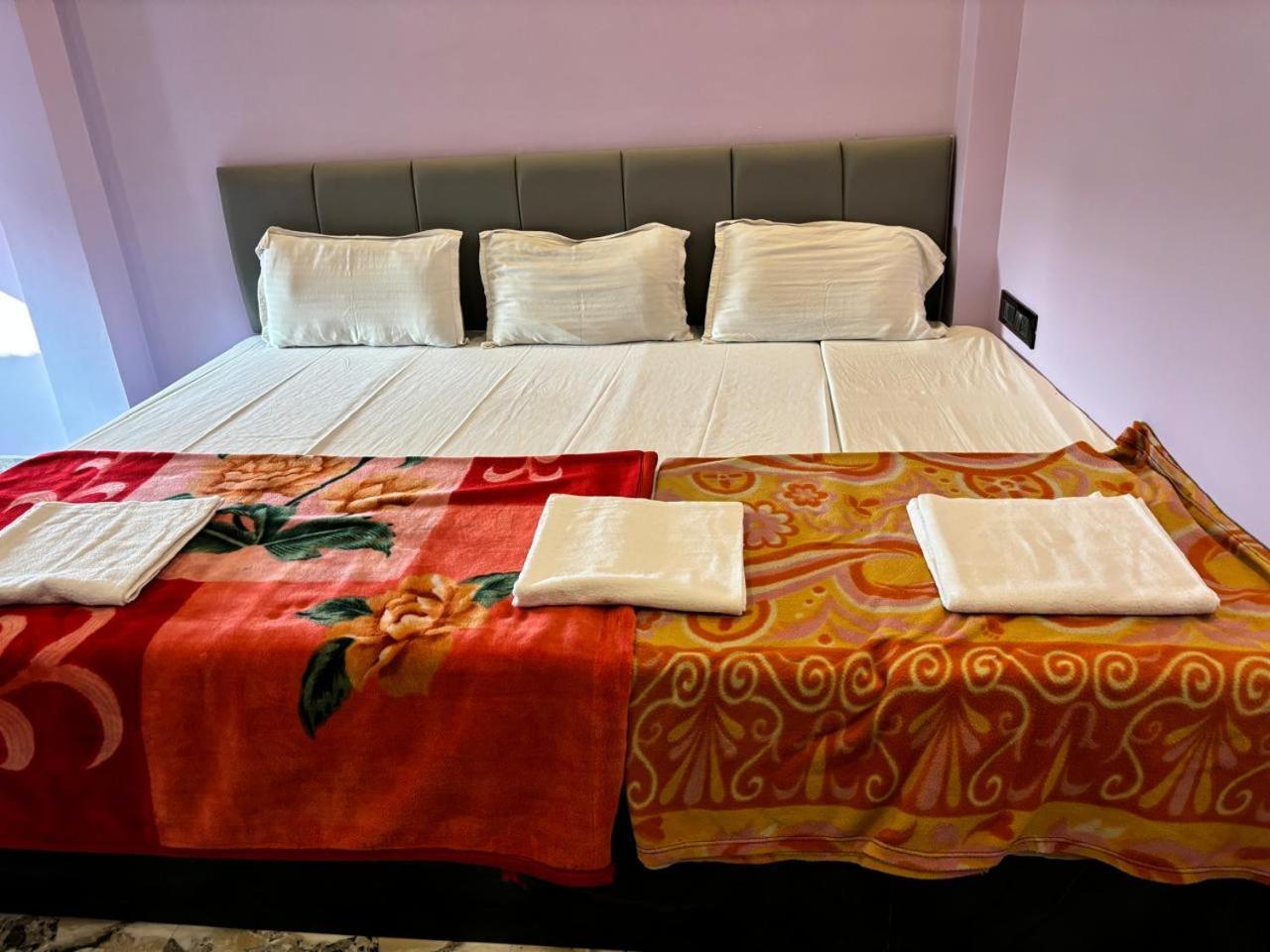 Holy City Inn Варанасі Екстер'єр фото