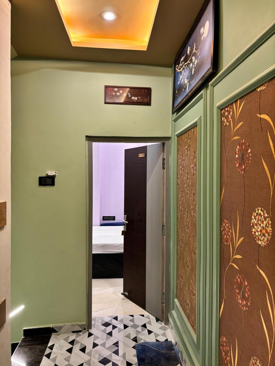 Holy City Inn Варанасі Екстер'єр фото