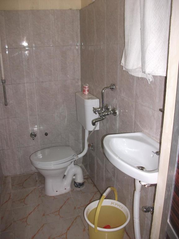 Holy City Inn Варанасі Екстер'єр фото